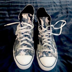 Converse high top